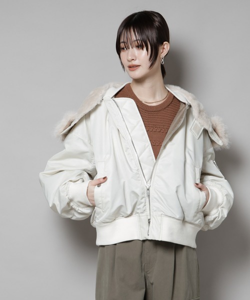 upperhights（アッパーハイツ）の「upper hights/THE U-2 HOODIE OFF WHITE（MA-1・レディース・オフホワイト・1）」の3枚目の写真