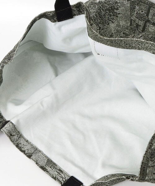 AIGLE（エーグル）の「【国立自然史博物館】 プリントキャンバストートバッグ / 大容量（トートバッグ・レディース・ホワイト/モスグリーン・FREE）」の14枚目の写真