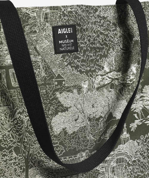 AIGLE（エーグル）の「【国立自然史博物館】 プリントキャンバストートバッグ / 大容量（トートバッグ・レディース・ホワイト/モスグリーン・FREE）」の18枚目の写真