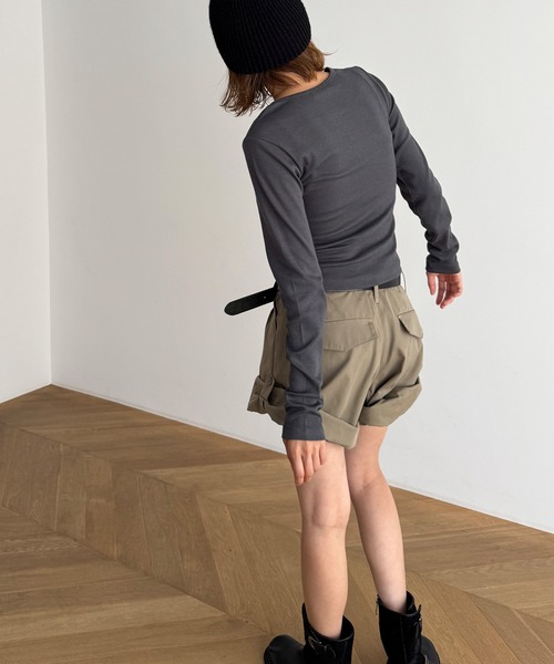 CANAL JEAN(キャナルジーン)の「El mar コットンレーヨンリブロングTシャツ(Tシャツ/カットソー・レディース・チャコールグレー/ブラック/ネイビー/ホワイト・ONE SIZE)」の6枚目の写真