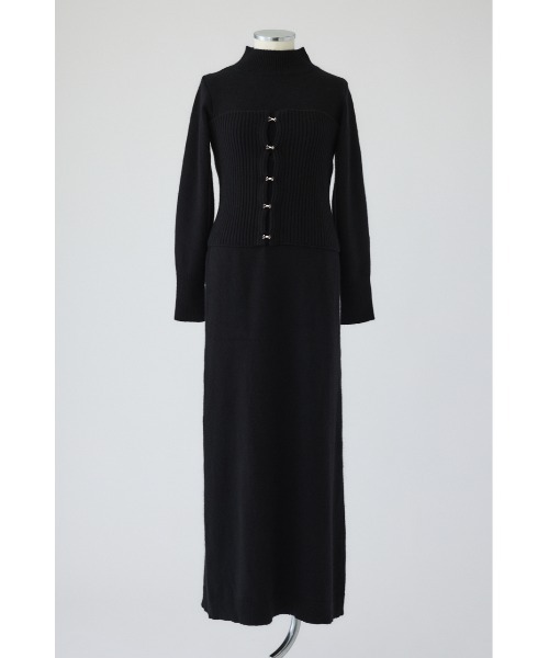 RIM.ARK(リムアーク)の「Setting knit dress セッティング ニットドレス(ワンピース・レディース・ブラック/グレー/ベージュ・36/38)」の2枚目の写真