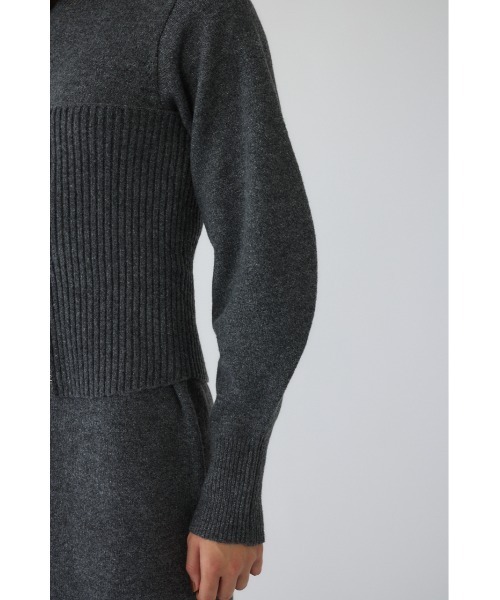 RIM.ARK(リムアーク)の「Setting knit dress セッティング ニットドレス(ワンピース・レディース・ブラック/グレー/ベージュ・36/38)」の17枚目の写真