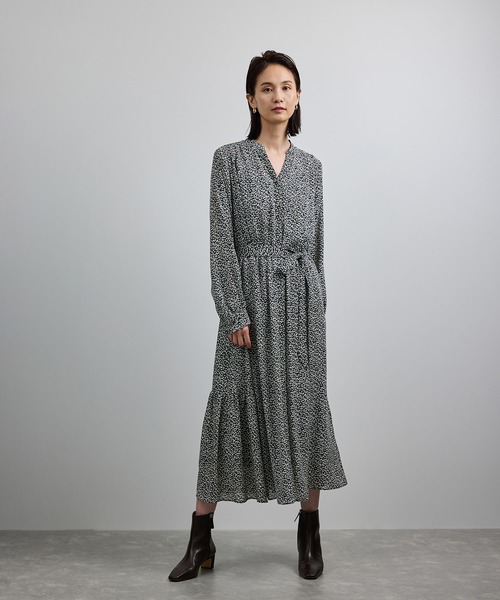 ROPE'（ロペ）の「【洗える】ロングスリーブワンピース（ジャガード/リーフプリント）【WEB・一部店舗限定】（ワンピース・レディース・ネイビー/ブラック・FREE）」の8枚目の写真