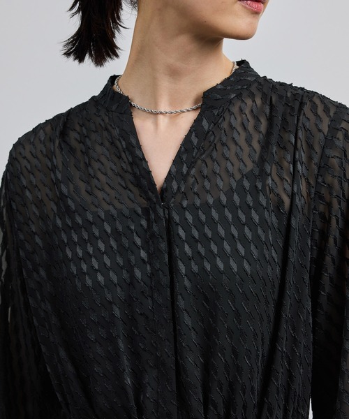 ROPE'（ロペ）の「【洗える】ロングスリーブワンピース（ジャガード/リーフプリント）【WEB・一部店舗限定】（ワンピース・レディース・ネイビー/ブラック・FREE）」の16枚目の写真