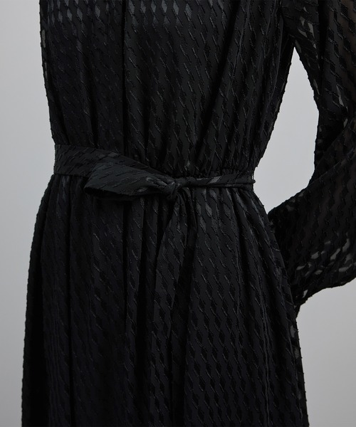 ROPE'（ロペ）の「【洗える】ロングスリーブワンピース（ジャガード/リーフプリント）【WEB・一部店舗限定】（ワンピース・レディース・ネイビー/ブラック・FREE）」の19枚目の写真