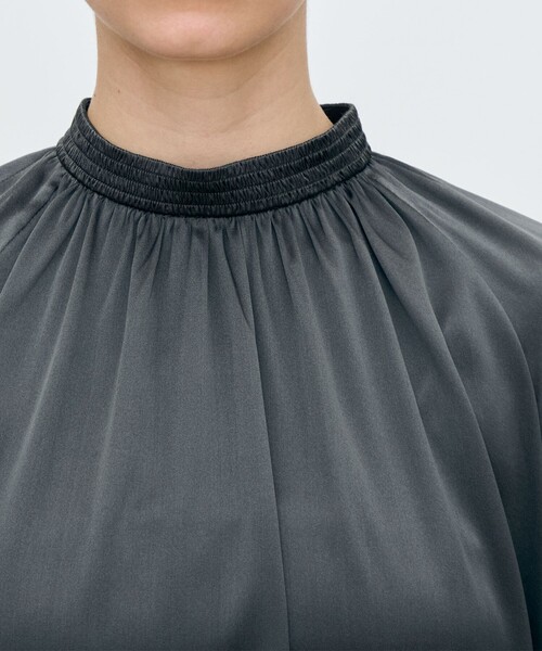 ウォッシャブルシルク シャーリングカラーブラウス（シャツ