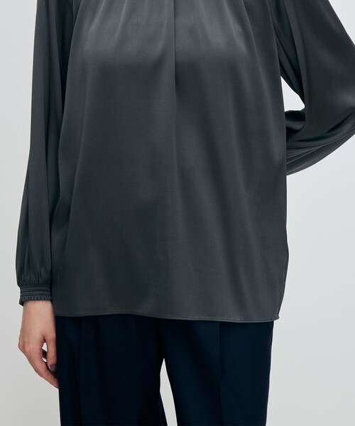 ウォッシャブルシルク シャーリングカラーブラウス（シャツ