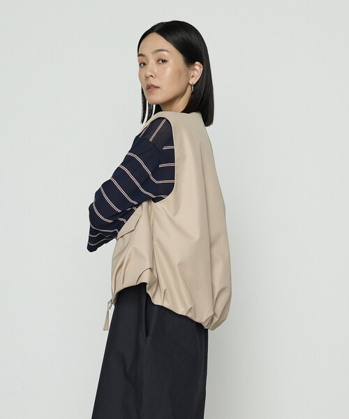 K.T KIYOKO TAKASE（キヨコタカセ）の「ツイル撥水 ベスト（ベスト・レディース・ベージュ/カーキ・FREE）」の5枚目の写真