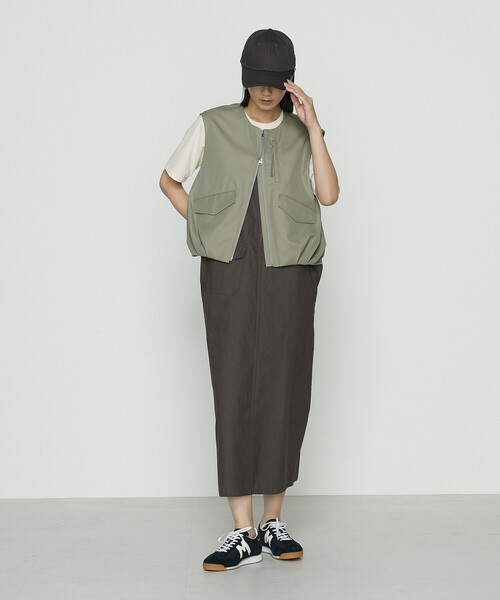 K.T KIYOKO TAKASE（キヨコタカセ）の「ツイル撥水 ベスト（ベスト・レディース・ベージュ/カーキ・FREE）」の7枚目の写真