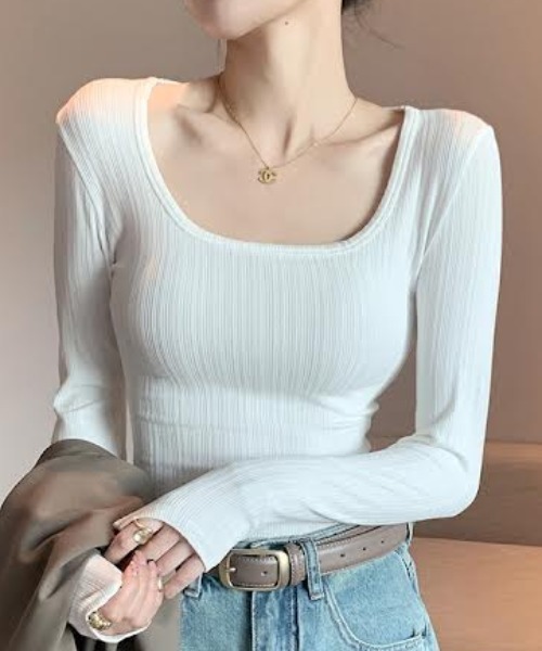 cammie(キャミー)の「ランンダムリブスクエアネック長袖トップス(Tシャツ/カットソー・レディース・カーキ/ブラック/アイボリー/ホワイト/ダークグレー・L/M)」の2枚目の写真
