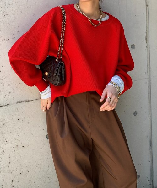 DouDou（ドゥドゥ）の「ストレッチヤーン片畦ポンチョニット（ニット/セーター・レディース・ブラック/オフホワイト/レッド/ベージュ・FREE）」の4枚目の写真