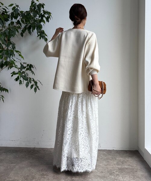 DouDou（ドゥドゥ）の「ストレッチヤーン片畦ポンチョニット（ニット/セーター・レディース・ブラック/オフホワイト/レッド/ベージュ・FREE）」の12枚目の写真