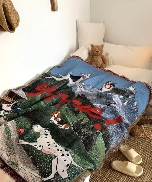 Dog Paradise Tapestry Blanket（ブランケット）｜Made in I（メイド