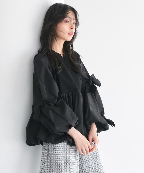 RUIRUE BOUTIQUE(ルイルエブティック)の「洗える ストレッチ | アシンメトリー リボン バルーン トップス | レディース ブラウス 体型カバー 長袖 オフィスカジュアル きれいめ シャツ(シャツ/ブラウス・レディース・ブラック/グレイッシュベージュ/ネイビー・S/M/L/LL)」の22枚目の写真