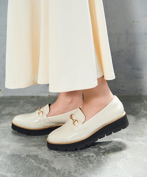 Balancoire(ブランコアール)の「Balancoire(ブランコワール) 防水 晴雨兼用 厚底ビットローファー(ローファー・レディース・モカ/プラチナム/ブラック系その他/アイボリー・23.5cm/24.0cm/24.5cm/25.0cm/22.5cm/23.0cm)」の7枚目の写真