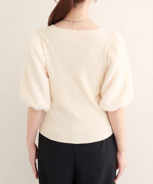 natural couture(ナチュラルクチュール)の「袖ファー切替リブニットプルオーバー(ニット/セーター・レディース・ブラウン/ベージュ/アイボリー・FREE)」の11枚目の写真