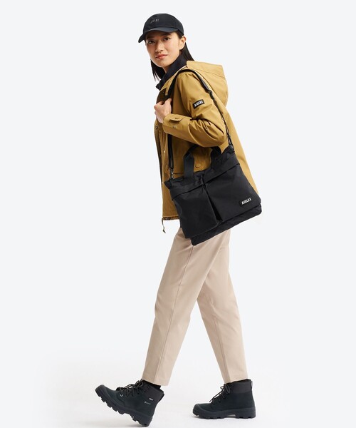 AIGLE（エーグル）の「撥水リサイクルナイロン 2way ショルダートートバッグ RP（トートバッグ・レディース・ブラック・FREE）」の3枚目の写真