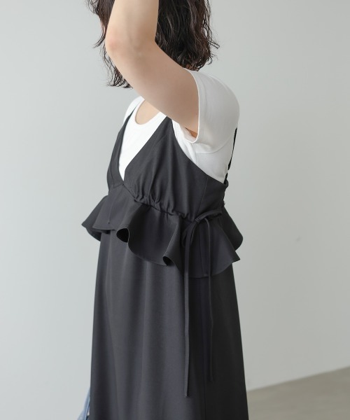 Bab(バブ)の「【選べるサイズ展開】ペプラムキャミワンピース(ワンピース・レディース・ブラック/ベージュ/モカ・S/M/L)」の16枚目の写真