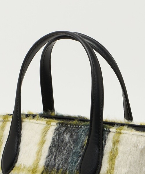 green label relaxing（グリーンレーベルリラクシング）の「2WAY クロスチェック トートバッグ（トートバッグ・レディース・レッド/ライム/ロイヤルブルー/コバルトブルー・FREE）」の7枚目の写真