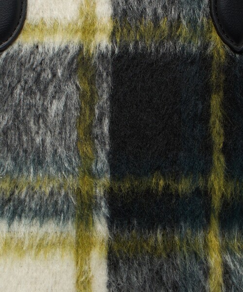 green label relaxing（グリーンレーベルリラクシング）の「2WAY クロスチェック トートバッグ（トートバッグ・レディース・レッド/ライム/ロイヤルブルー/コバルトブルー・FREE）」の5枚目の写真