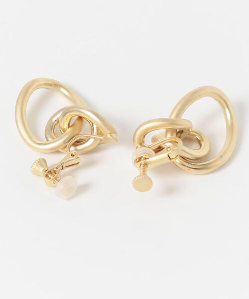 ✨一歩ずつ✨　　イヤリング価格となっております Shiny Airas~square~【レザーピアス/イヤリング】“silver” | iichi