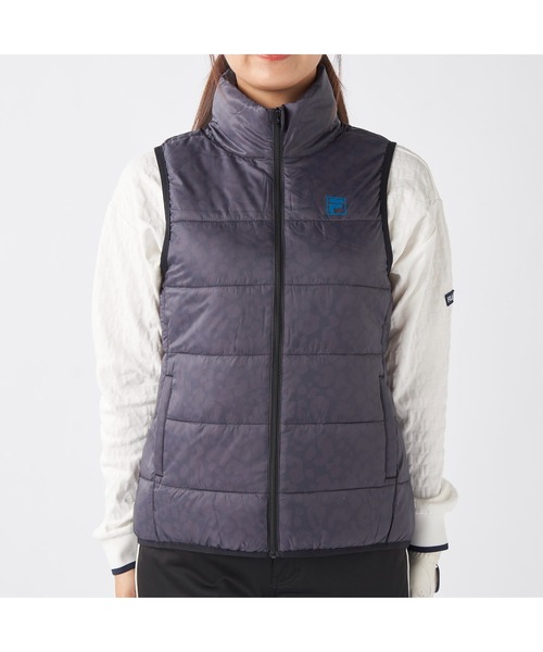 FILA GOLF(フィラゴルフ )の「FILA GOLF フィラゴルフ ゴルフウェア ワンポイント ロゴ 軽量 撥水 中綿入り フルジップ ハイネック ライトダウンベスト(ダウンベスト・レディース・オフホワイト/ブラック・LL/L/M)」の13枚目の写真