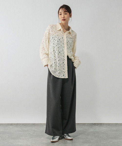 GLOBAL WORK(グローバルワーク)の「起毛フラワーレースシャツ/603586(シャツ/ブラウス・レディース・ブラック/ホワイト・LARGE/MEDIUM)」の3枚目の写真