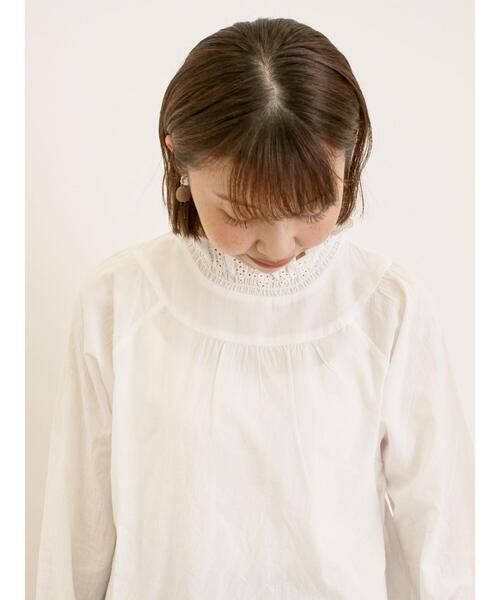 Samansa Mos2(サマンサ モスモス)の「スカラップレースブラウス(シャツ/ブラウス・レディース・オフホワイト/チャコールグレー/ベージュ/キナリ・F)」の12枚目の写真