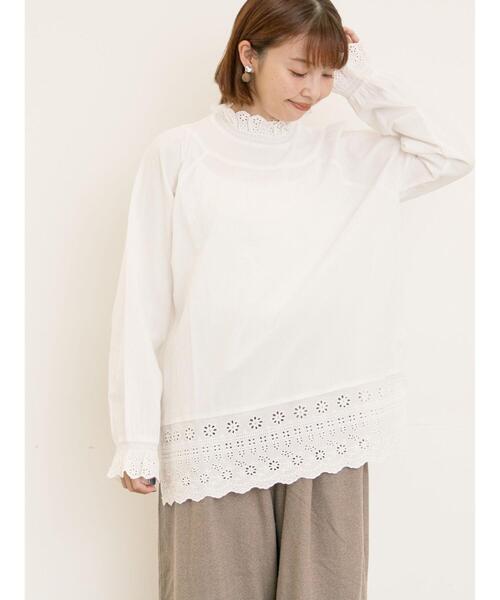 Samansa Mos2(サマンサ モスモス)の「スカラップレースブラウス(シャツ/ブラウス・レディース・オフホワイト/チャコールグレー/ベージュ/キナリ・F)」の13枚目の写真