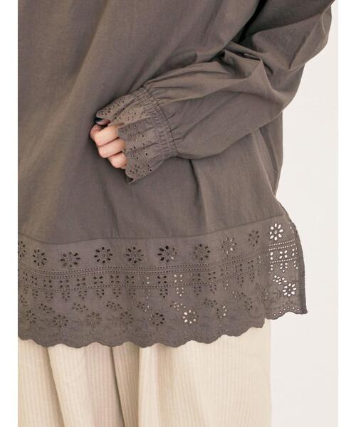 Samansa Mos2(サマンサ モスモス)の「スカラップレースブラウス(シャツ/ブラウス・レディース・オフホワイト/チャコールグレー/ベージュ/キナリ・F)」の17枚目の写真