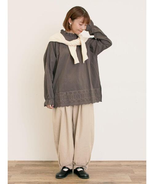 Samansa Mos2(サマンサ モスモス)の「スカラップレースブラウス(シャツ/ブラウス・レディース・オフホワイト/チャコールグレー/ベージュ/キナリ・F)」の18枚目の写真