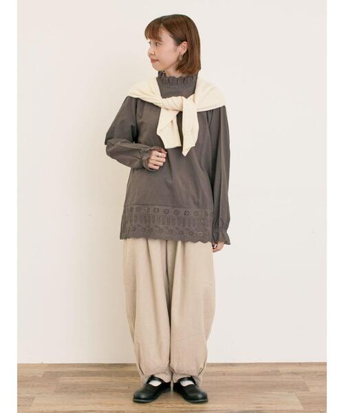 Samansa Mos2(サマンサ モスモス)の「スカラップレースブラウス(シャツ/ブラウス・レディース・オフホワイト/チャコールグレー/ベージュ/キナリ・F)」の19枚目の写真