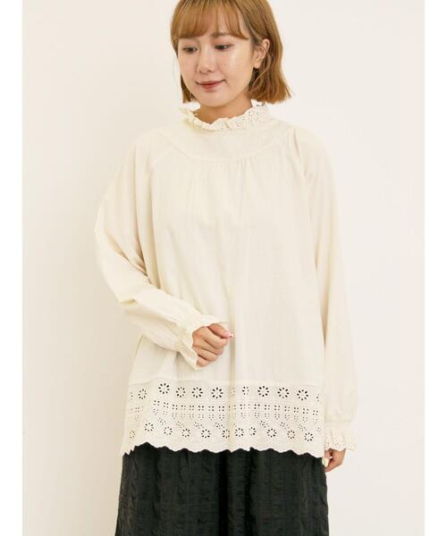 Samansa Mos2(サマンサ モスモス)の「スカラップレースブラウス(シャツ/ブラウス・レディース・オフホワイト/チャコールグレー/ベージュ/キナリ・F)」の21枚目の写真