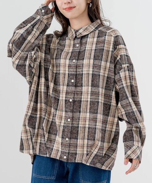 refinedworks(リファインドワークス)の「【refinedworks】シーズンムード高まる チェック柄タックシャツ!(シャツ/ブラウス・レディース・ブラウン/ブラック・FREE)」の1枚目の写真