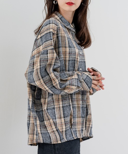 refinedworks(リファインドワークス)の「【refinedworks】シーズンムード高まる チェック柄タックシャツ!(シャツ/ブラウス・レディース・ブラウン/ブラック・FREE)」の22枚目の写真