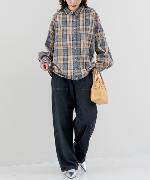refinedworks(リファインドワークス)の「【refinedworks】シーズンムード高まる チェック柄タックシャツ!(シャツ/ブラウス・レディース・ブラウン/ブラック・FREE)」の7枚目の写真