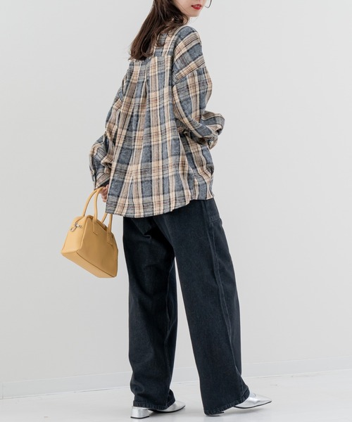 refinedworks(リファインドワークス)の「【refinedworks】シーズンムード高まる チェック柄タックシャツ!(シャツ/ブラウス・レディース・ブラウン/ブラック・FREE)」の10枚目の写真