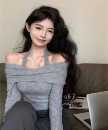 オフショルダーニットトップス