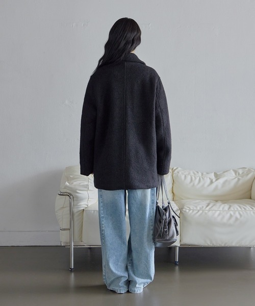 UNE MANSION(ユヌマンション)の「インナーキルティングペディンラブリーウールミディハーフコート(ダウンジャケット/コート・レディース・ブラック/アイボリー・FREE)」の4枚目の写真