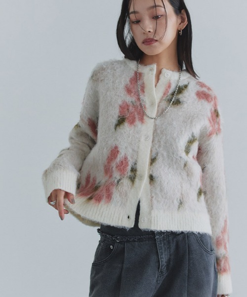 ECLAM(クラム)の「2way花柄シャギーニットカーディガン(カーディガン/ボレロ・レディース・アイボリー/グレー系その他2・M/L)」の7枚目の写真