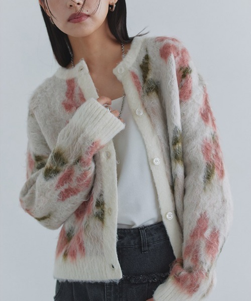 ECLAM(クラム)の「2way花柄シャギーニットカーディガン(カーディガン/ボレロ・レディース・アイボリー/グレー系その他2・M/L)」の11枚目の写真