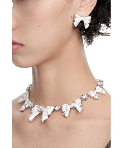YVMIN(イヴミン)の「CERAMICS BOWKNOT ZIRCON NECKLACE(ネックレス・メンズ・ピンク系その他・OS)」の2枚目の写真