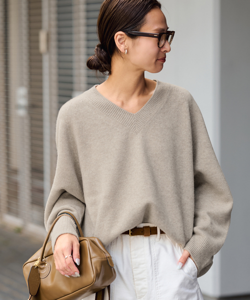 ラグランスリーブVネックプルオーバー セール】ラグランスリーブ Vネックプルオーバー（ニット/セーター