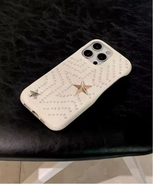 BARELY BLUE（ベアリーブルー）の「【 BARELY BLUE / ベアリーブルー 】 スター シャイン スタッズ iPhone ケース / 14 , 14pro , 15pro , 15 , 16pro , 16 , 17pro , 17対応（スマホケース/カバー・レディース・ライトブルー/ブラック/アイボリー・iPhone 14/iPhone 14 Pro/iPhone 15/iPhone 15 Pro/iPhone 16/iPhone 16 Pro/iPhone 17/iPhone 17 Pro）」の2枚目の写真