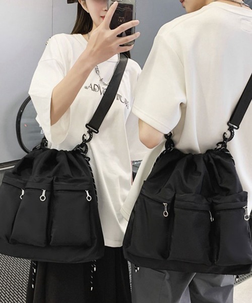 Flugge（フラッジー）の「【収納力抜群♪毎日使える万能バッグ】マルチポケットショルダーバッグ（ショルダーバッグ・レディース・ブラック・FREE）」の15枚目の写真