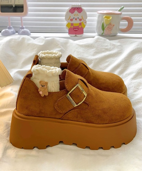 shoes365(シューズスリーシックスファイヴ)の「スエード調6cm厚底シューズ(ローファー・レディース・キャメル/ブラウン/ベージュ・23.0cm/23.5cm/24.0cm/24.5cm/25.0cm)」の16枚目の写真