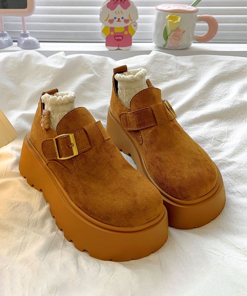 shoes365(シューズスリーシックスファイヴ)の「スエード調6cm厚底シューズ(ローファー・レディース・キャメル/ブラウン/ベージュ・23.0cm/23.5cm/24.0cm/24.5cm/25.0cm)」の17枚目の写真