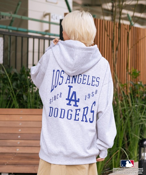 MLB(メジャーリーグベースボール)の「【MLB/メジャーリーグベースボール】裏起毛 バックロゴ フーディー プルオーバーパーカー(パーカー・メンズ・杢グレー/ネイビー/ブラウン・LARGE/MEDIUM/X-LARGE)」の11枚目の写真