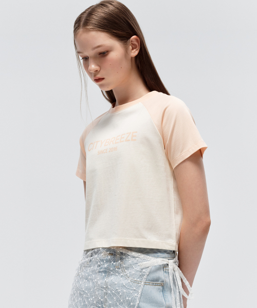 CITYBREEZE(シティブリーズ)の「シティラグラン配色クロップ半袖Tシャツ_CREAM(Tシャツ/カットソー・レディース・アイボリー・SMALL/MEDIUM)」の3枚目の写真