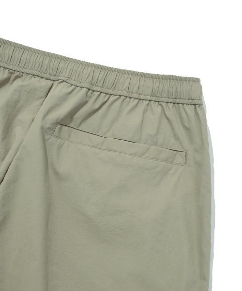PHYSICAL DEPARTMENT(フィジカル デパートメント)の「P-ACTIVE ベンチレーション トラックパンツ アイボリー(スウェットパンツ・レディース・その他・LARGE/MEDIUM/SMALL/X-LARGE)」の7枚目の写真